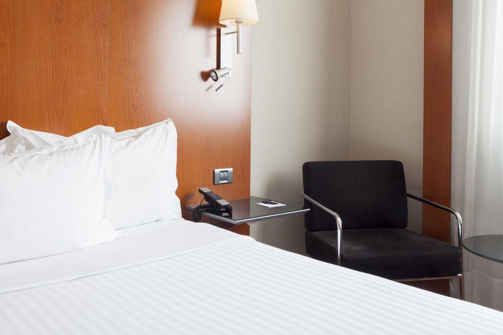 Ac Hotel Badajoz By Marriott Exteriör bild