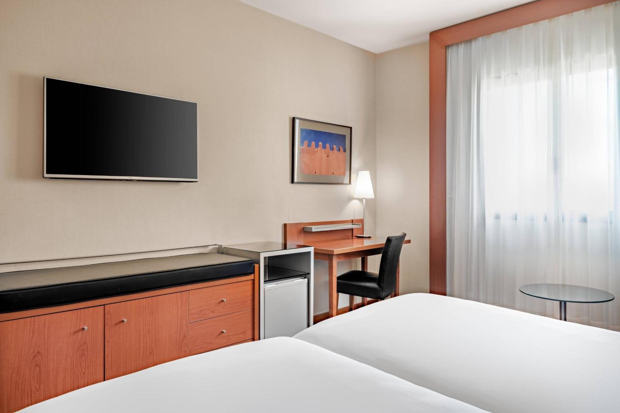 Ac Hotel Badajoz By Marriott Exteriör bild