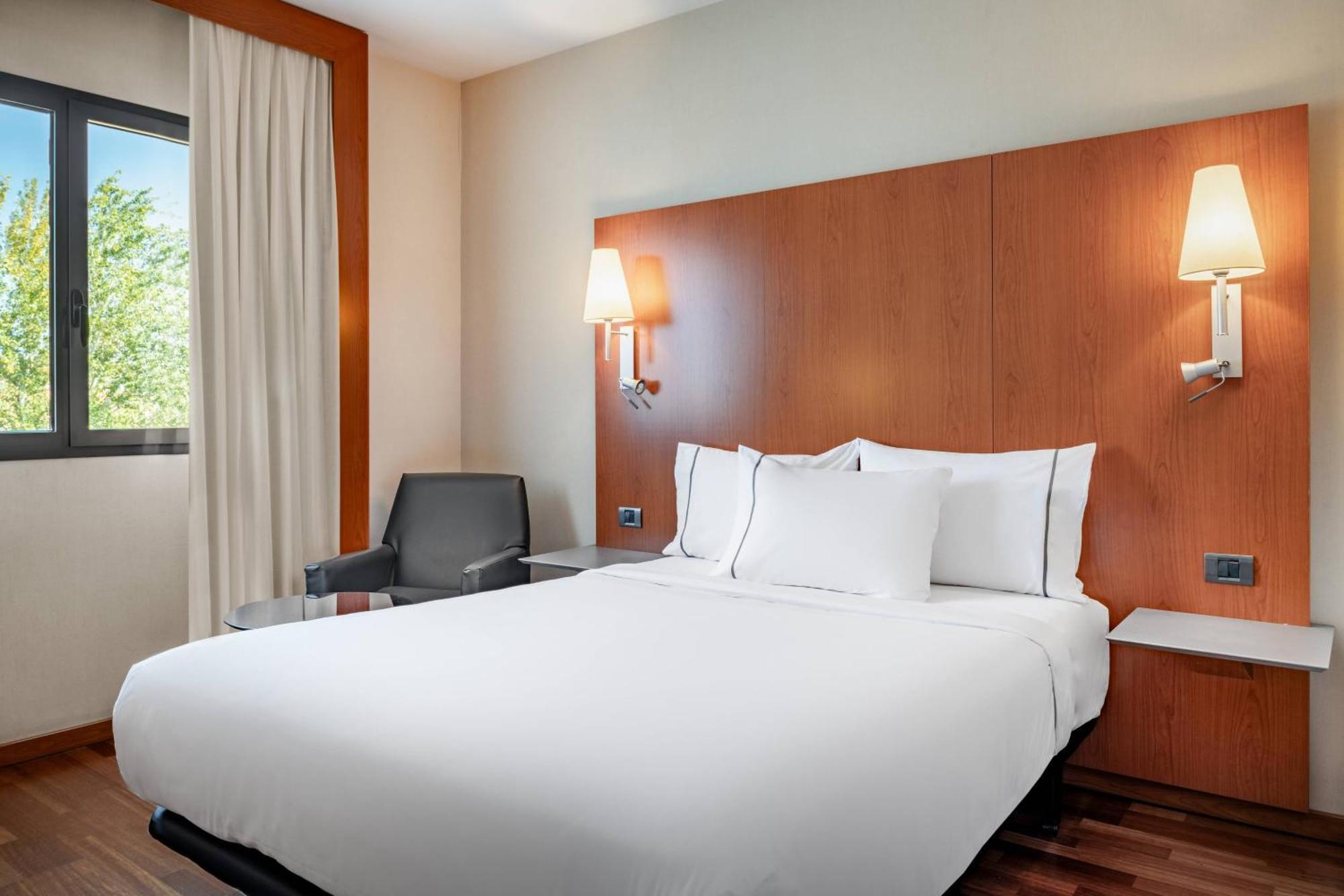 Ac Hotel Badajoz By Marriott Exteriör bild