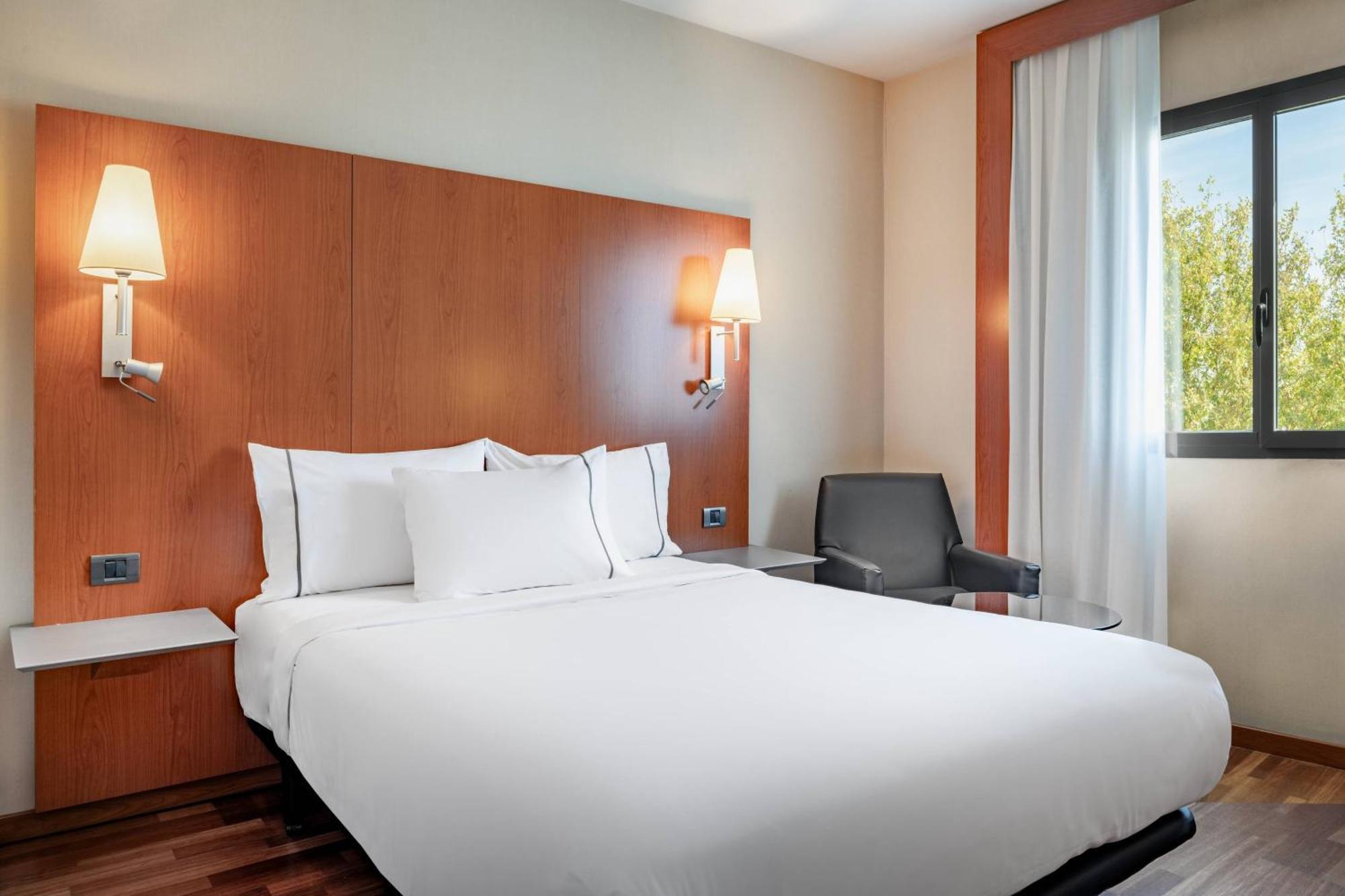 Ac Hotel Badajoz By Marriott Exteriör bild